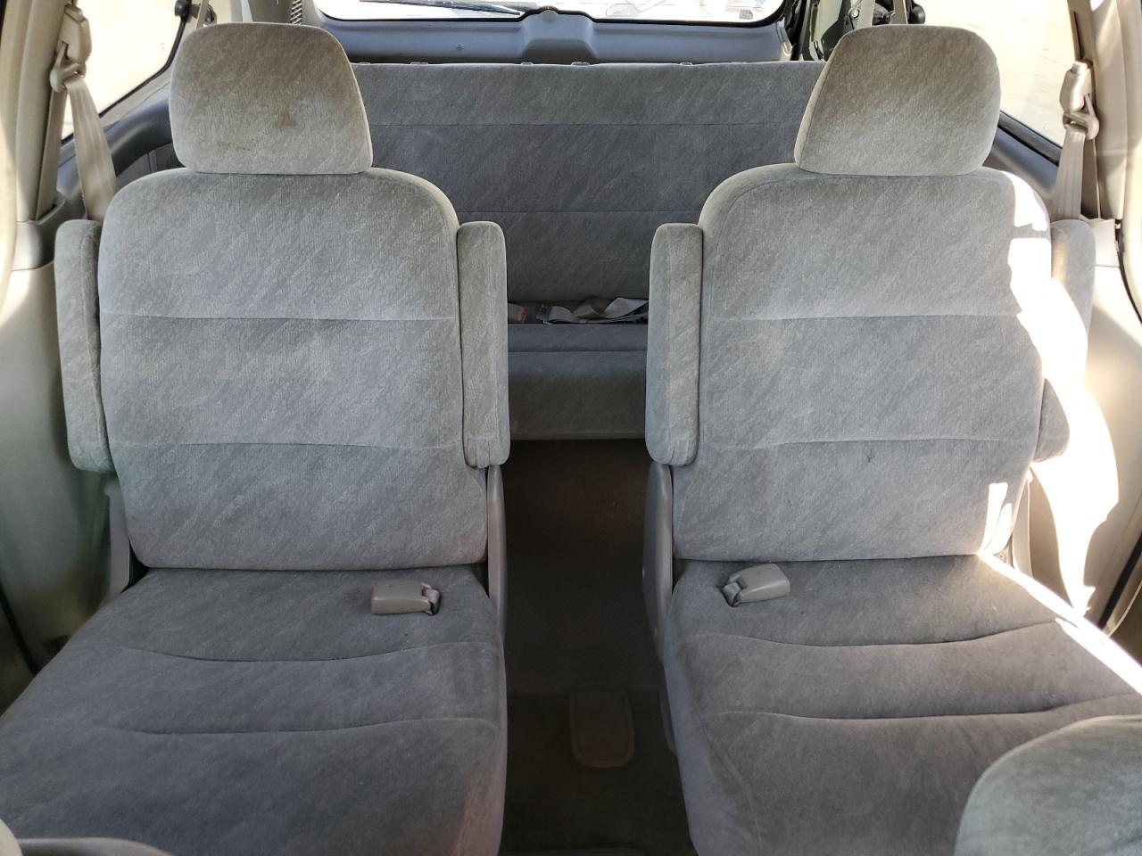 2000 Honda Odyssey Ex VIN: 2HKRL1866YH588353 Lot: 89511375