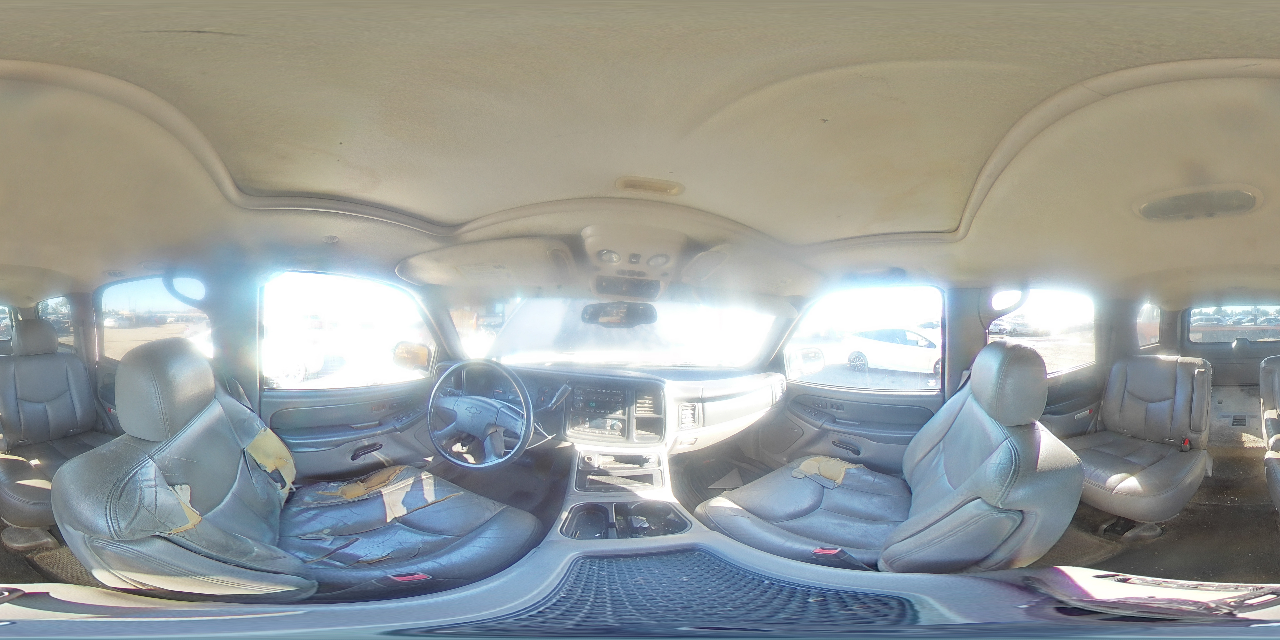 2003 Chevrolet Tahoe VIN: 1GNEC13ZX3R130663 Lot: 82402255