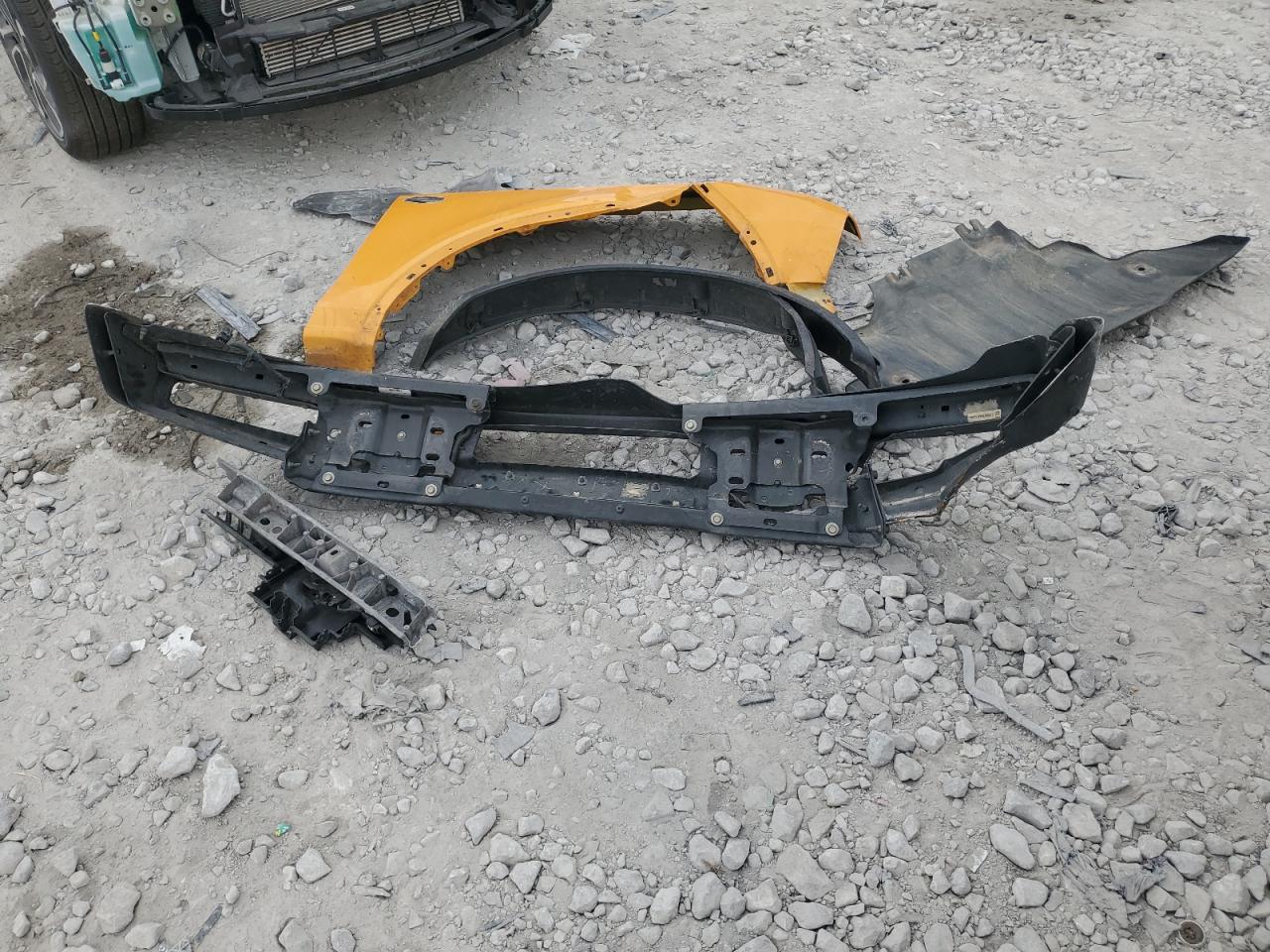 2022 Ford Bronco Base VIN: 1FMEE5DP6NLB68321 Lot: 85561245