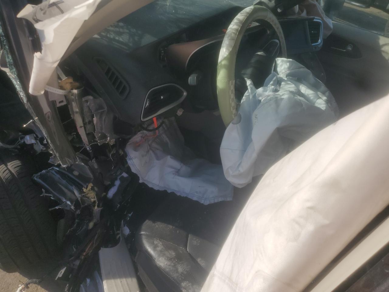 2018 Chrysler Pacifica Touring L VIN: 2C4RC1BG8JR277114 Lot: 87278165