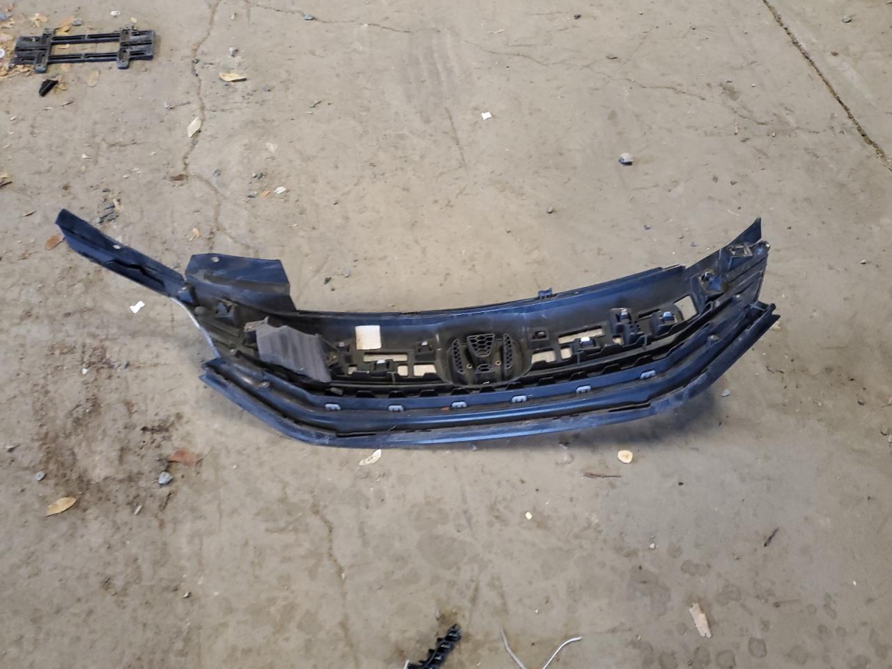 2016 Honda Accord Sport VIN: 1HGCR2F50GA227311 Lot: 81927575