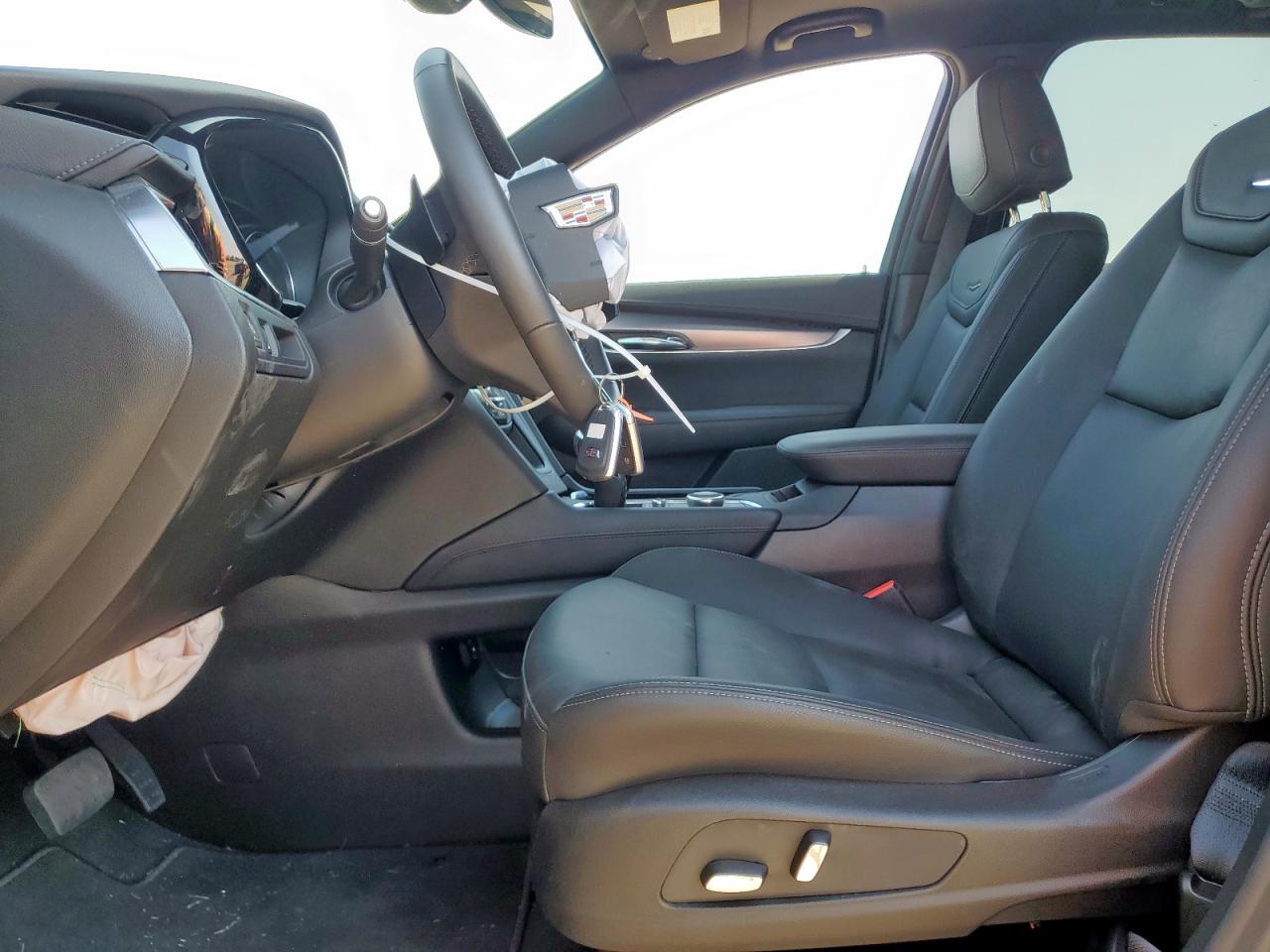 2025 Cadillac Xt6 Luxury VIN: 1GYKPAR42SZ133285 Lot: 84763105