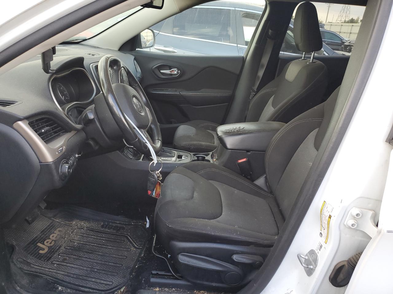 2014 Jeep Cherokee Latitude VIN: 1C4PJLCS7EW155126 Lot: 84039185