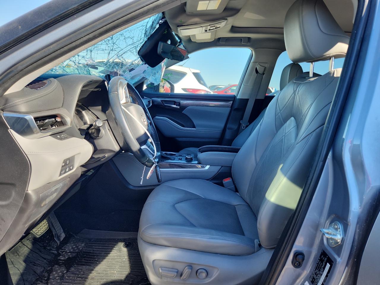 2022 Toyota Highlander Platinum VIN: 5TDFZRBHXNS193527 Lot: 87202555