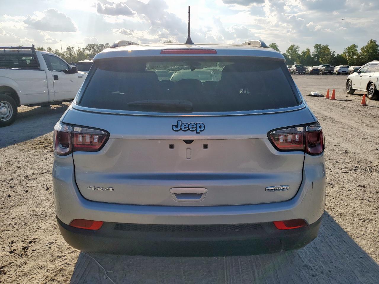 2025 Jeep Compass Latitude VIN: 3C4NJDBN5ST527637 Lot: 85544595