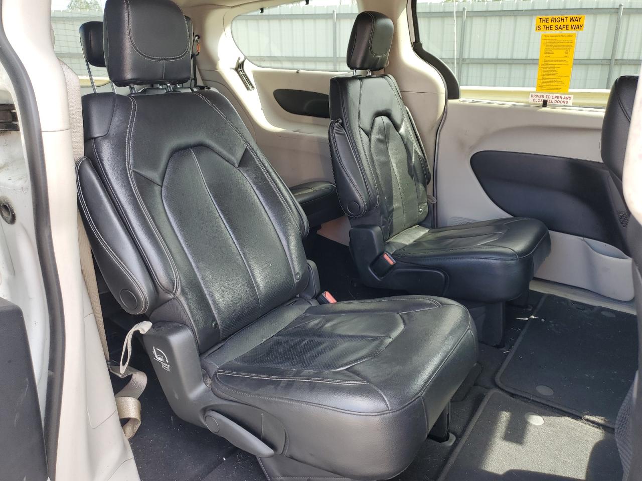 2022 Chrysler Pacifica Touring L VIN: 2C4RC1BG3NR151801 Lot: 84291605