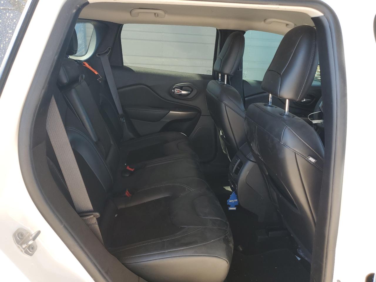 2020 Jeep Cherokee Latitude Plus VIN: 1C4PJLLB5LD557865 Lot: 81840025