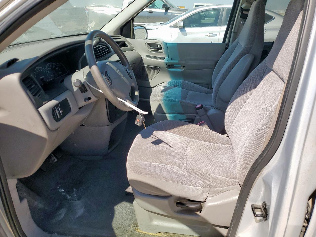 2000 Ford Windstar Lx VIN: 2FMZA5141YBB33570 Lot: 85761225