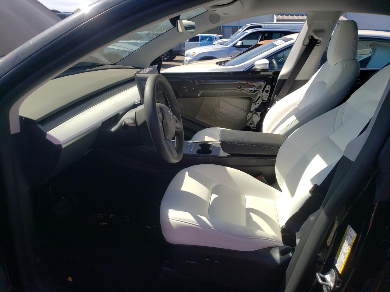 2024 Tesla Model Y VIN: 7SAYGDEE0RA219730 Lot: 84420365