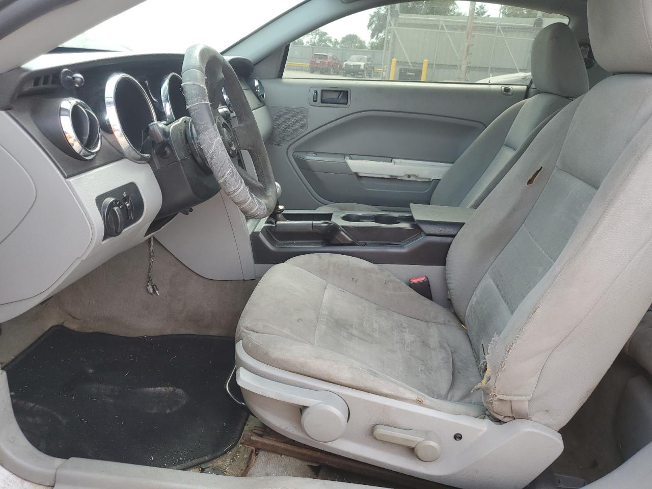 2006 Ford Mustang VIN: 1ZVFT80N965173844 Lot: 84617025