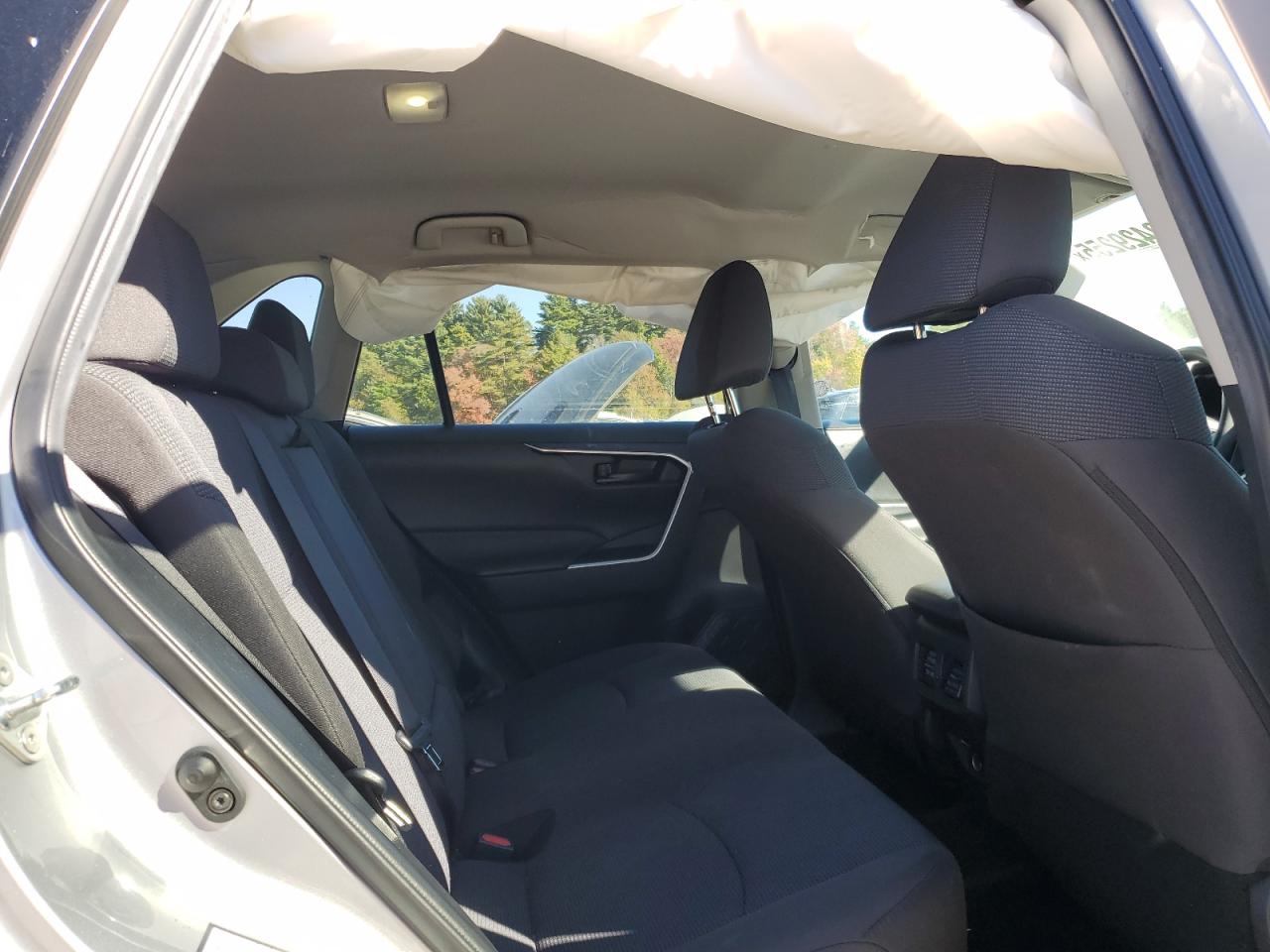 2022 Toyota Rav4 Le VIN: 2T3F1RFV3NW261057 Lot: 82429255