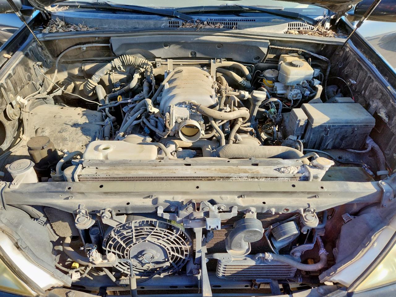 2004 Lexus Gx 470 VIN: JTJBT20X240046411 Lot: 85139545
