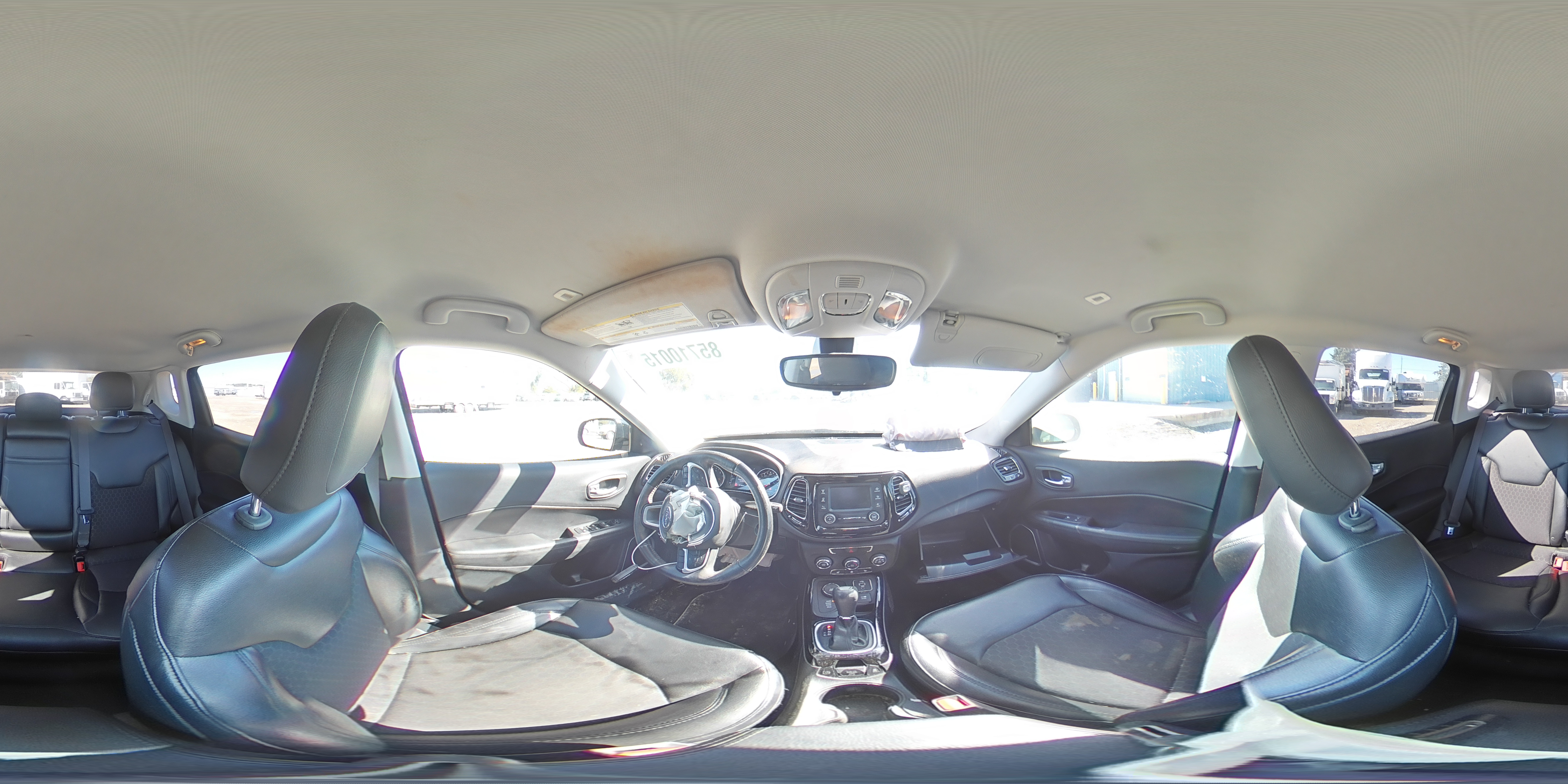 2018 Jeep Compass Latitude VIN: 3C4NJDBB9JT395194 Lot: 85710015