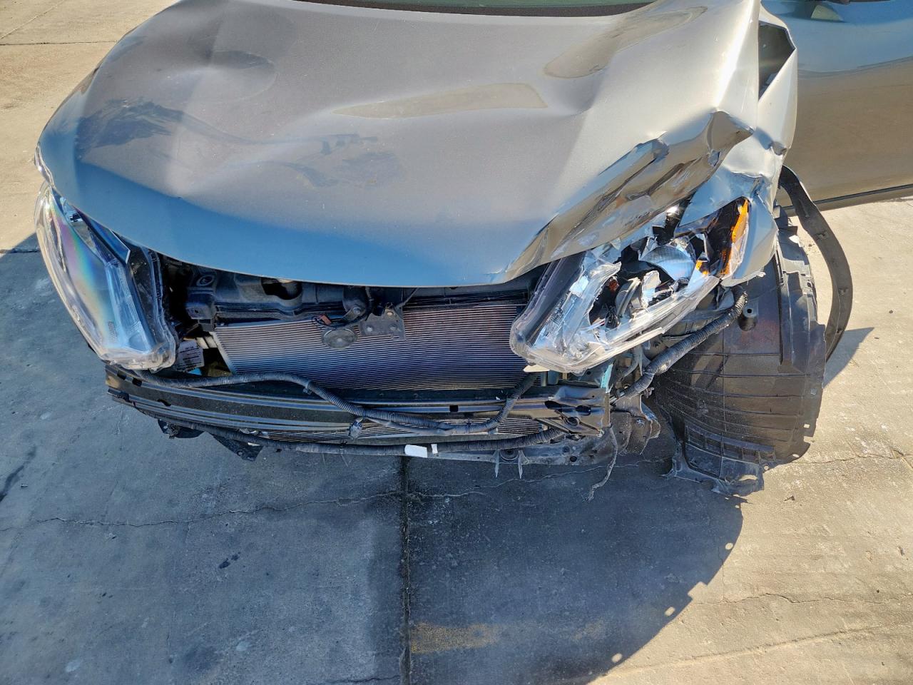 2016 Nissan Rogue S VIN: 5N1AT2MT7GC798688 Lot: 85595585