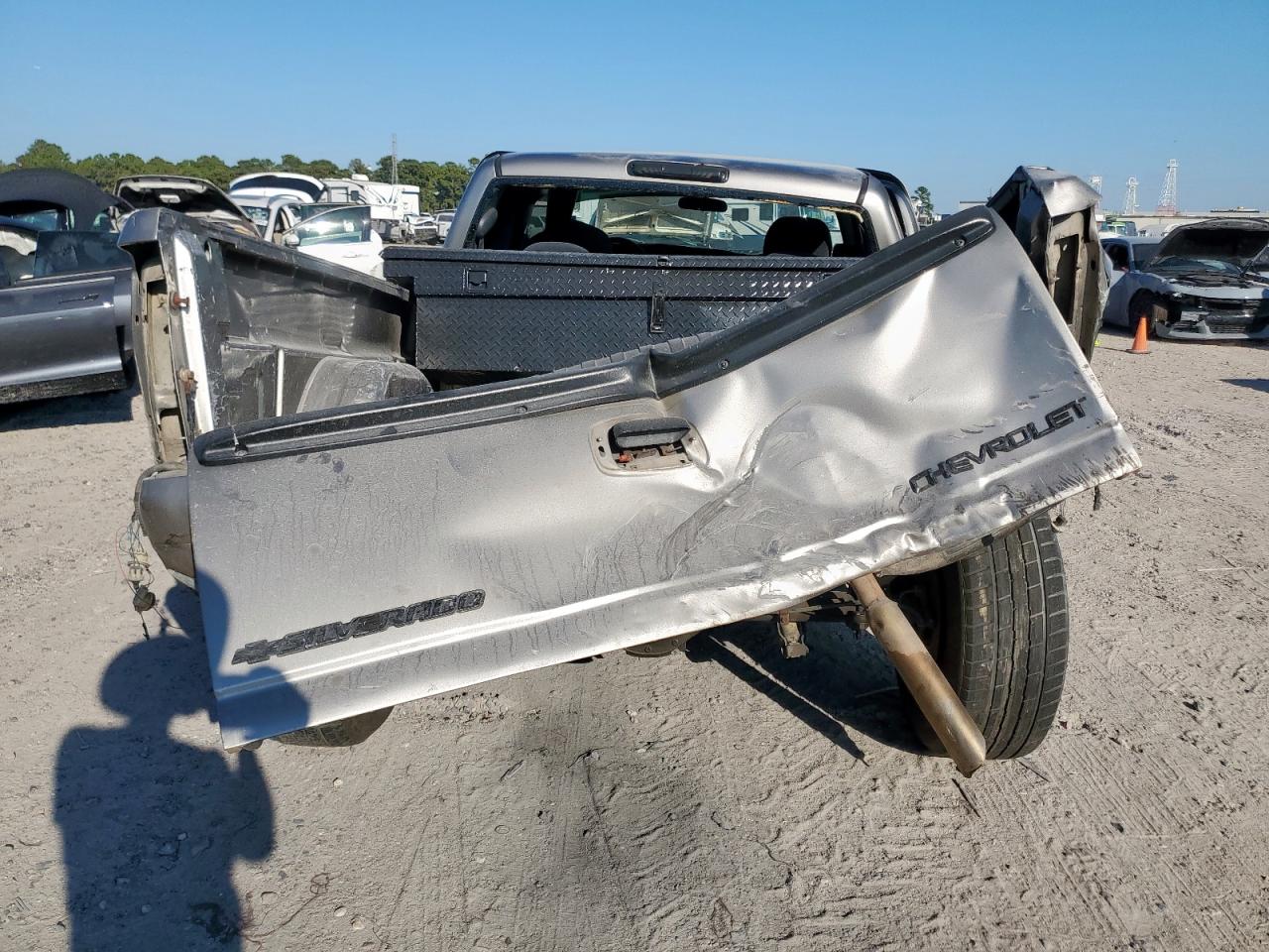 2000 Chevrolet Silverado C1500 VIN: 2GCEC19V2Y1394456 Lot: 86171675