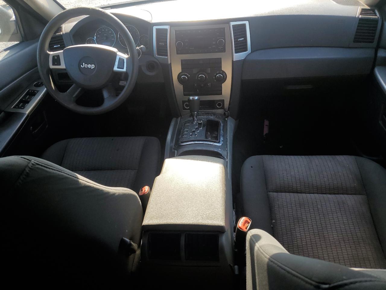 2008 Jeep Grand Cherokee Laredo VIN: 1J8GS48K88C120976 Lot: 82232295
