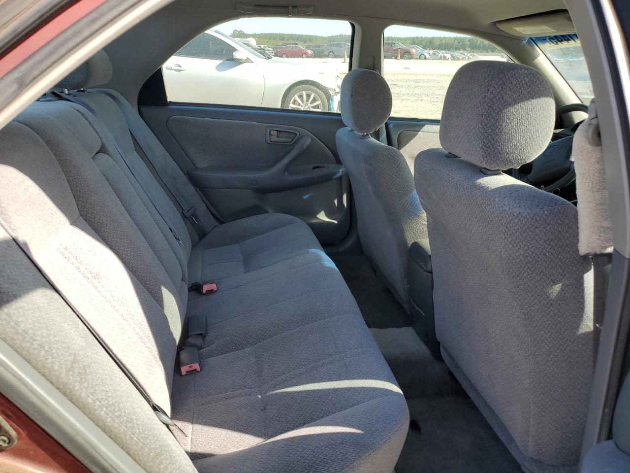 2000 Toyota Camry Ce VIN: JT2BG22K5Y0441013 Lot: 84881445