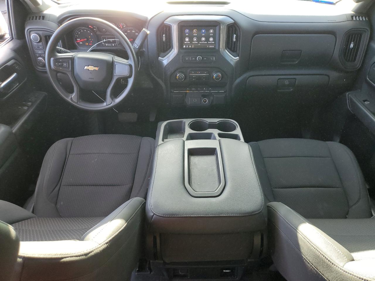 2020 Chevrolet Silverado K1500 Custom VIN: 1GCRYBEK8LZ220606 Lot: 82350495