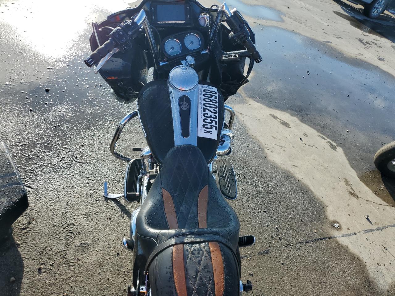 2017 Harley-Davidson Fltrxs Road Glide Special VIN: 1HD1KTC12HB615619 Lot: 86802355