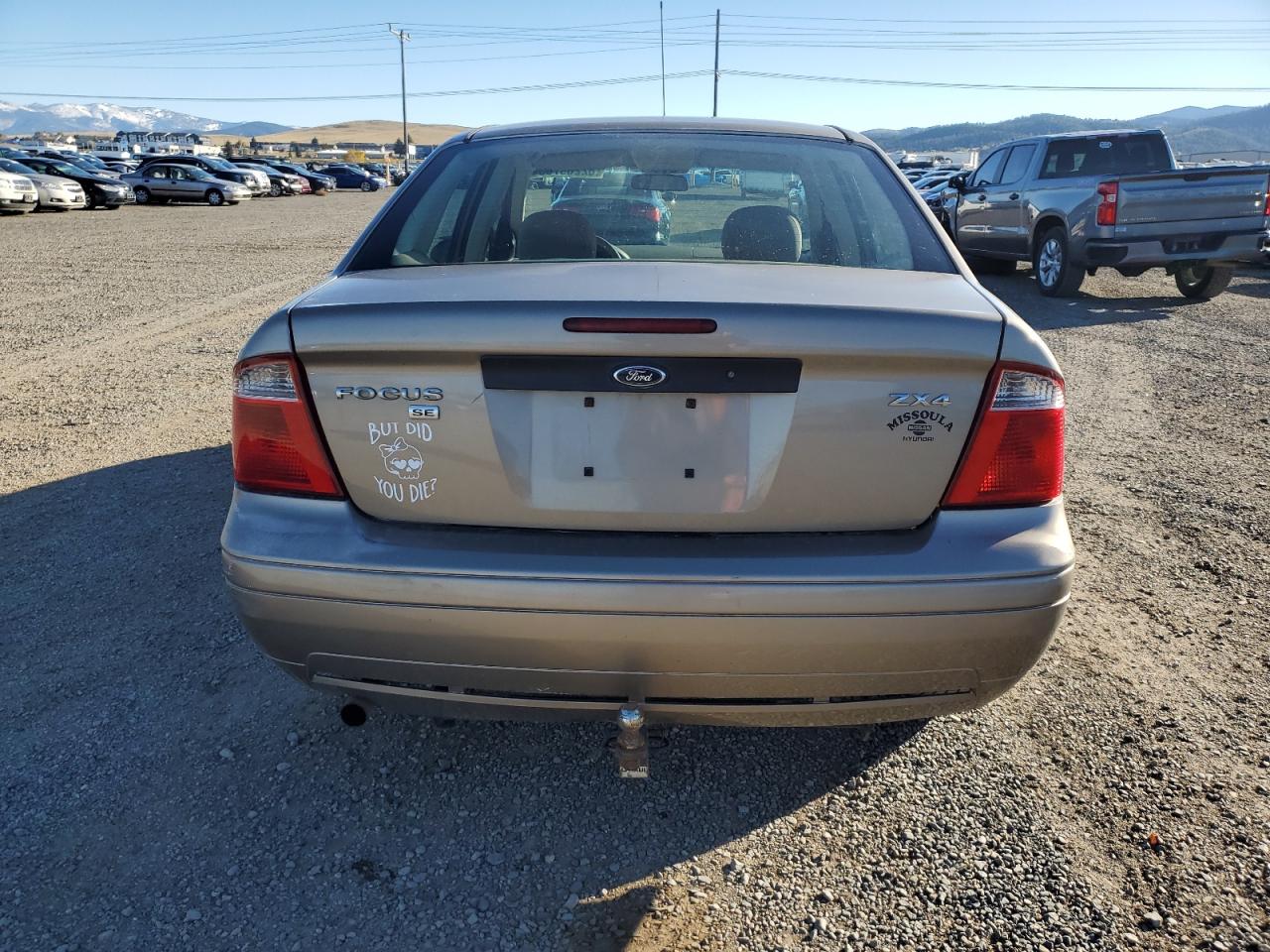2005 Ford Focus Zx4 VIN: 1FAFP34N55W276388 Lot: 82269785