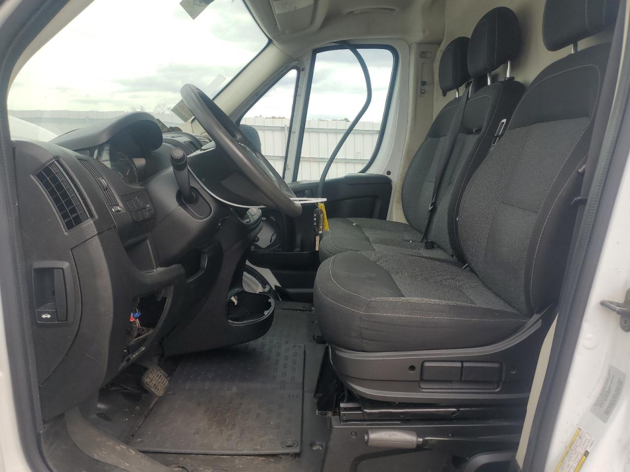 2015 Ram Promaster 2500 Delivery Van VIN: 3C6TRVDD3FE500271 Lot: 90292435