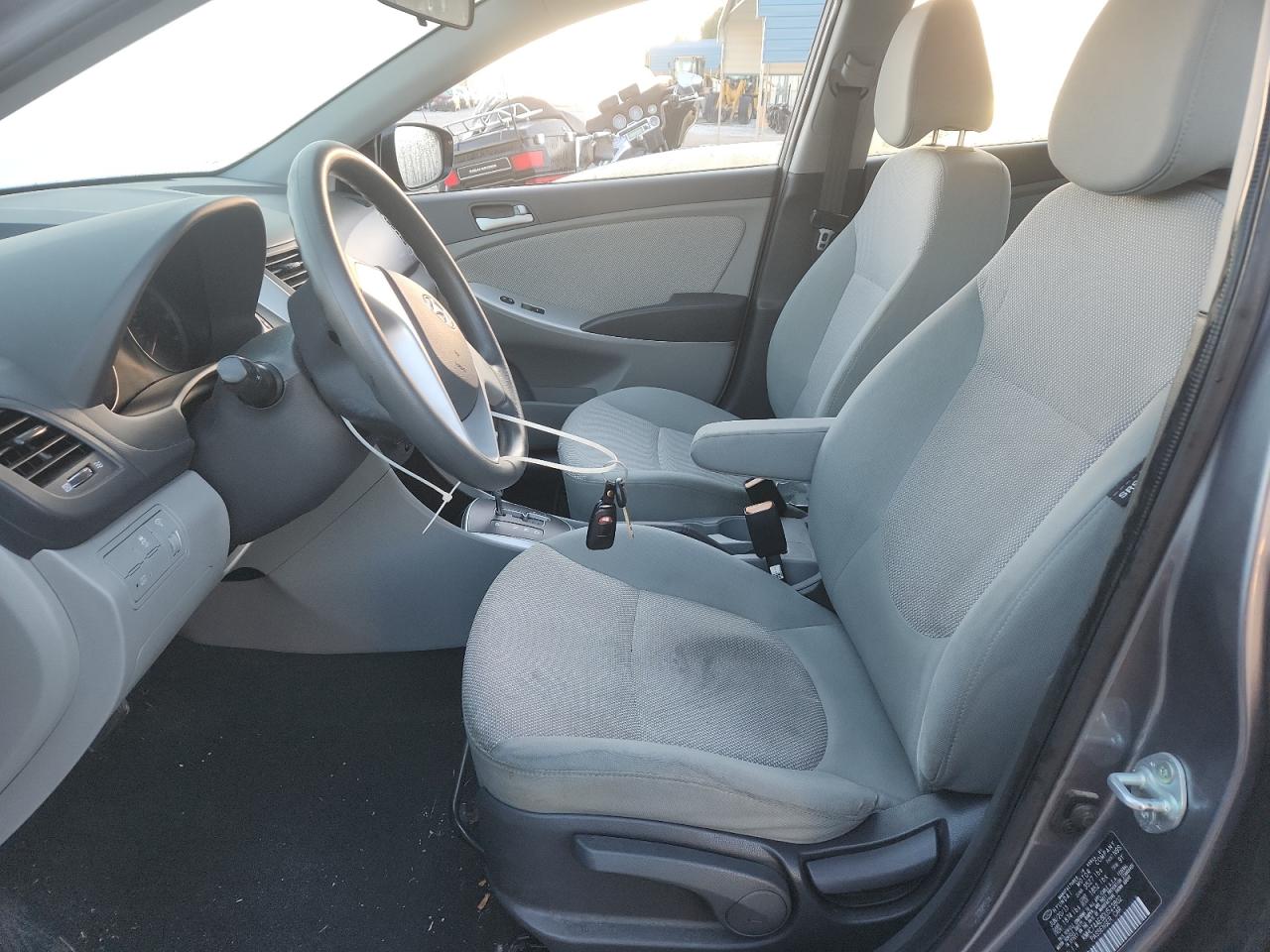 2013 Hyundai Accent Gls VIN: KMHCT4AE8DU523802 Lot: 90904875