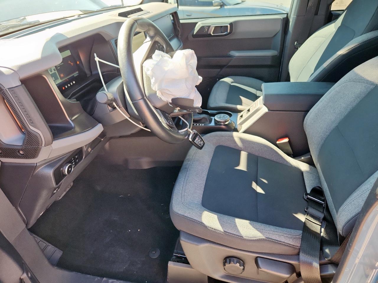 2023 Ford Bronco Base VIN: 1FMEE5DP8PLB48820 Lot: 86165455