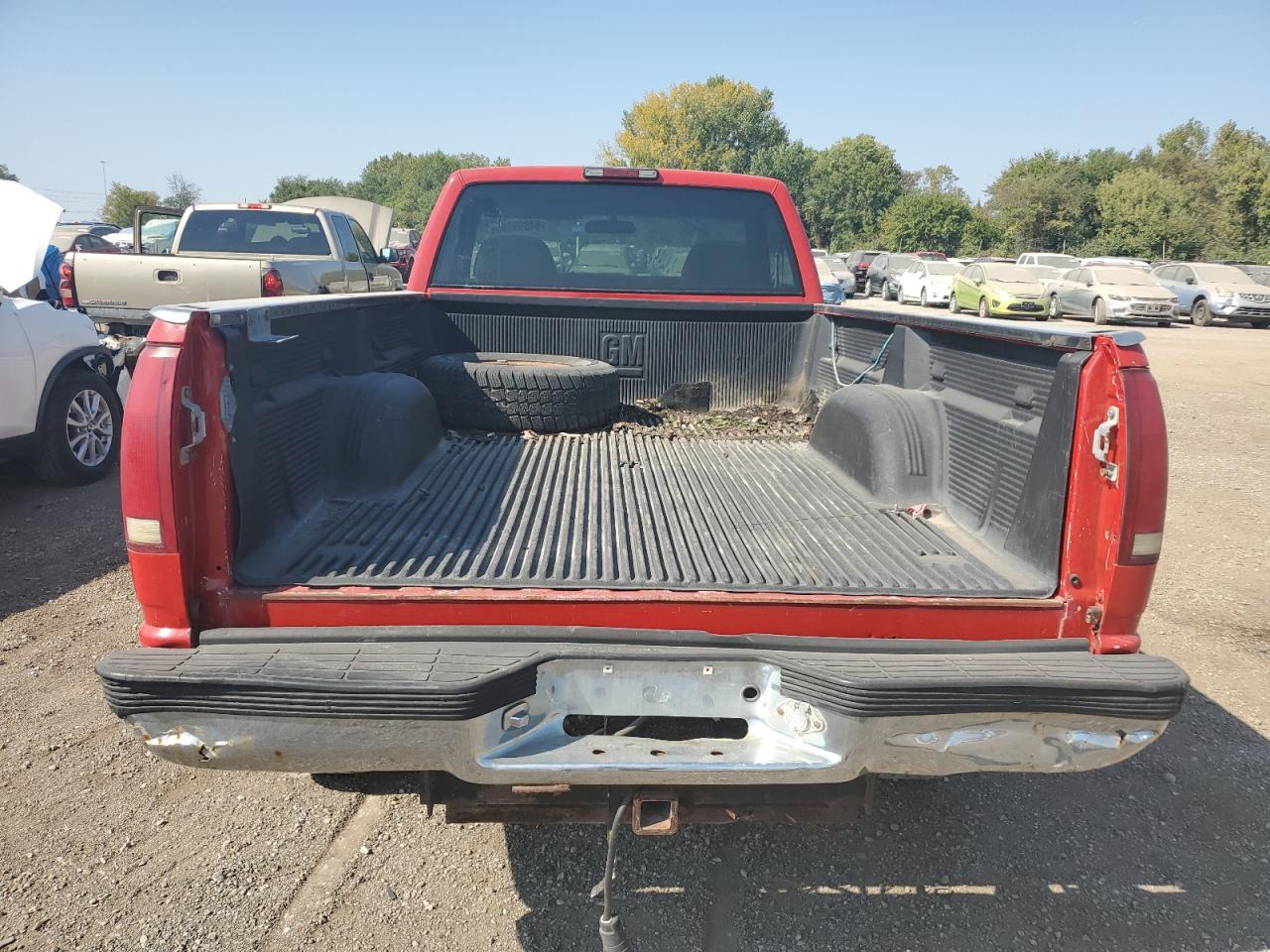 2000 Chevrolet Gmt-400 K2500 VIN: 1GCGK24J2YR183738 Lot: 84899265