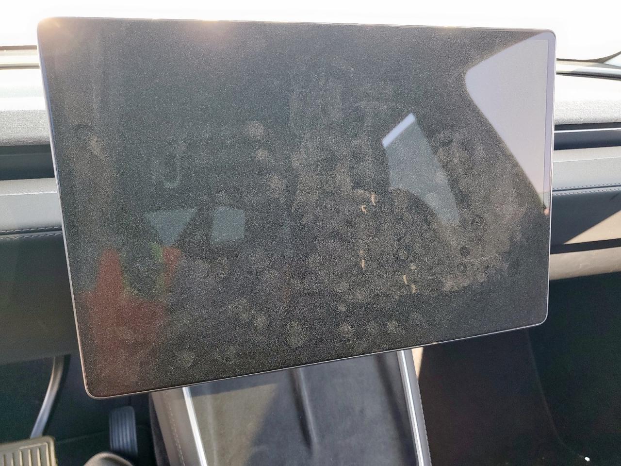 2026 Tesla Model Y VIN: 7SAYGDEEXTA399726 Lot: 86172625