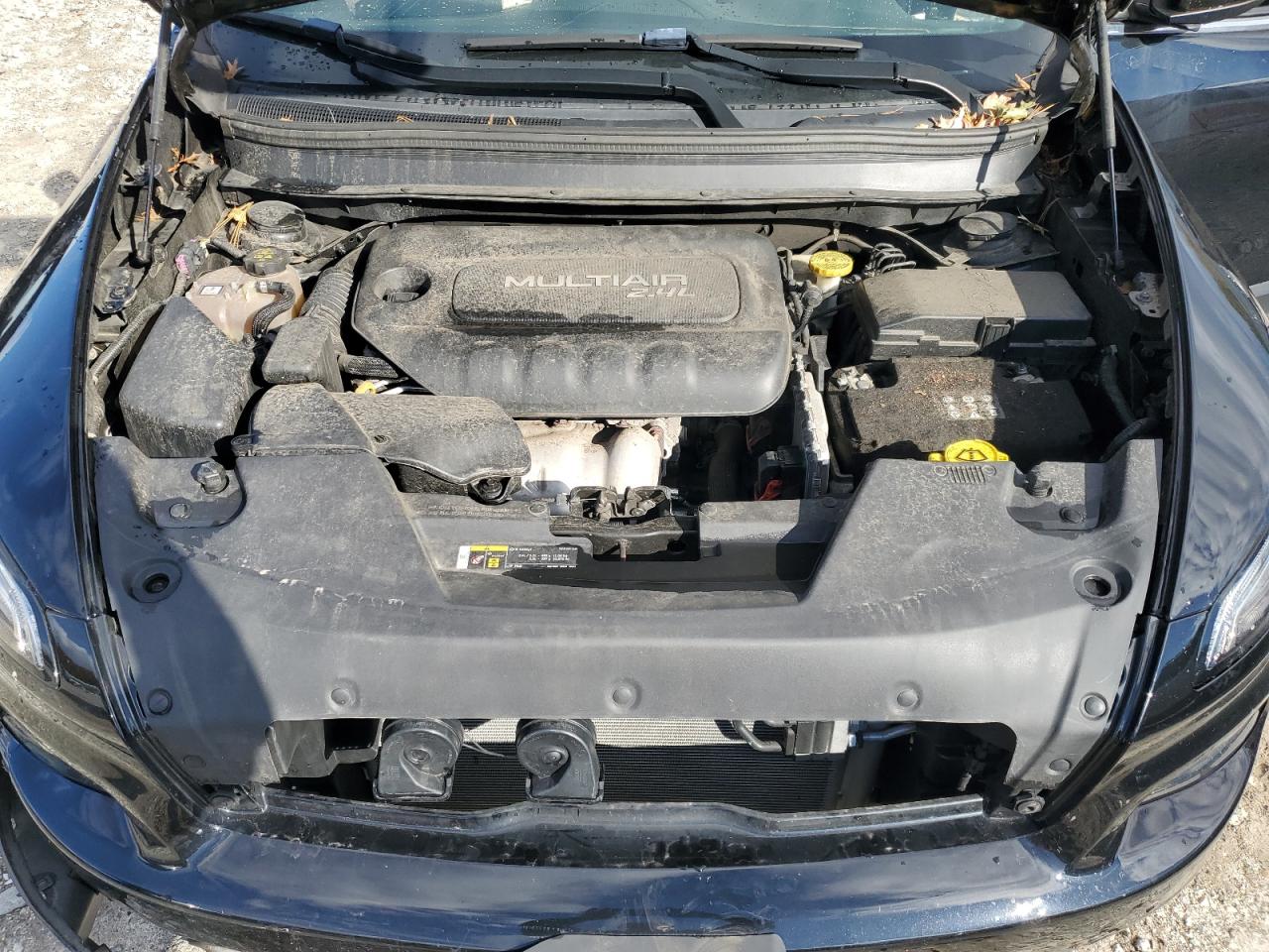 2017 Jeep Cherokee Latitude VIN: 1C4PJMCB9HW666184 Lot: 90015205