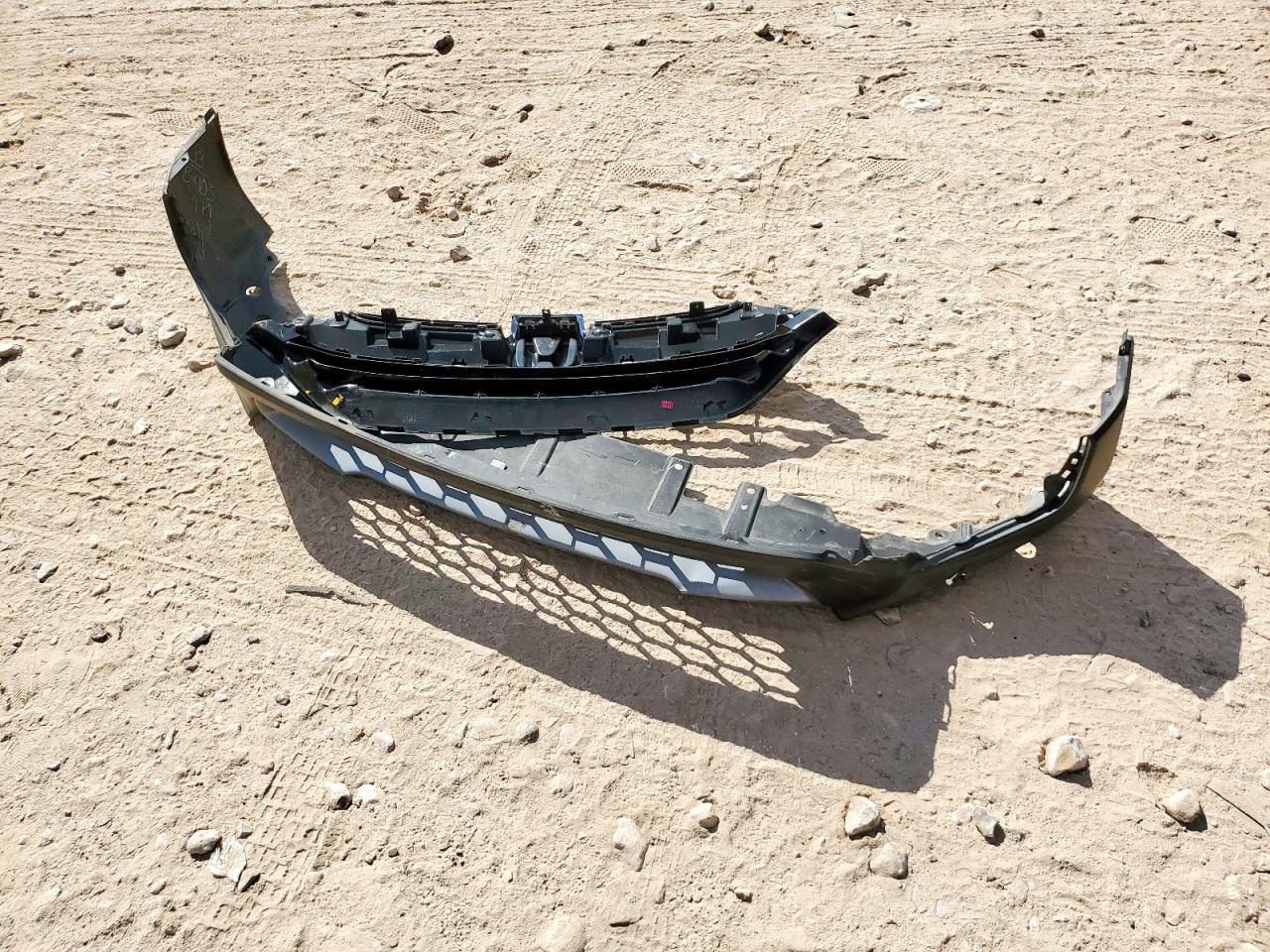 2018 Honda Cr-V Lx VIN: 2HKRW5H32JH403886 Lot: 82464305