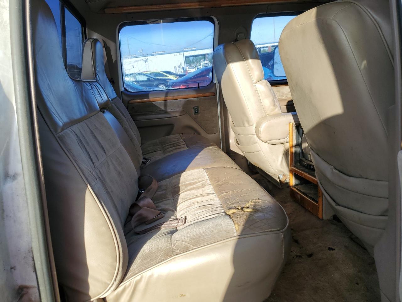 1996 Ford F350 VIN: 1FTJW35F4TEB52288 Lot: 84362305