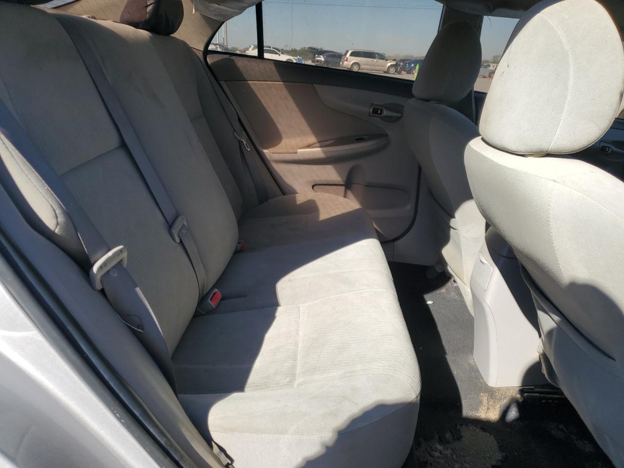 2010 Toyota Corolla Base VIN: 2T1BU4EE2AC526923 Lot: 86510855