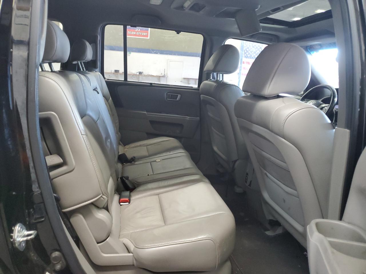 2011 Honda Pilot Touring VIN: 5FNYF4H93BB088266 Lot: 87224915