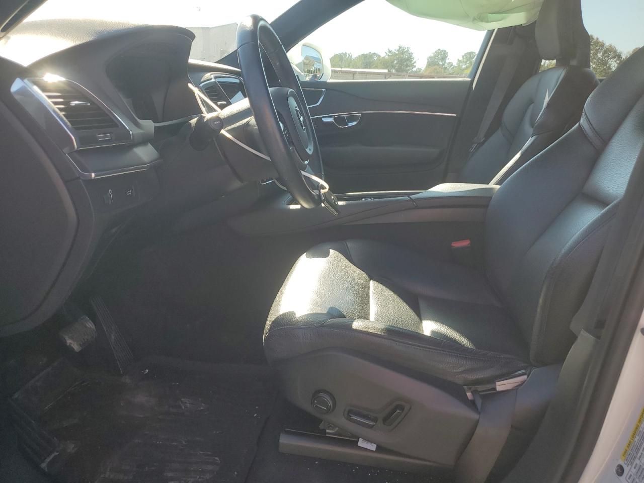 2020 Volvo Xc90 T6 Momentum VIN: YV4A22PK5L1592489 Lot: 82350365