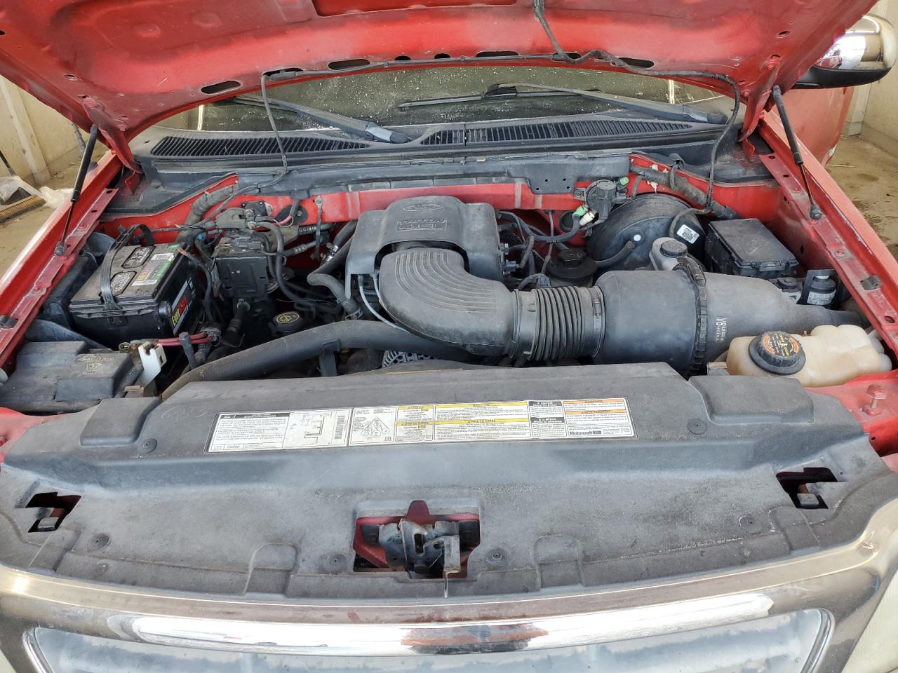 2000 Ford F150 VIN: 1FTRX17W5YNB18031 Lot: 82127075