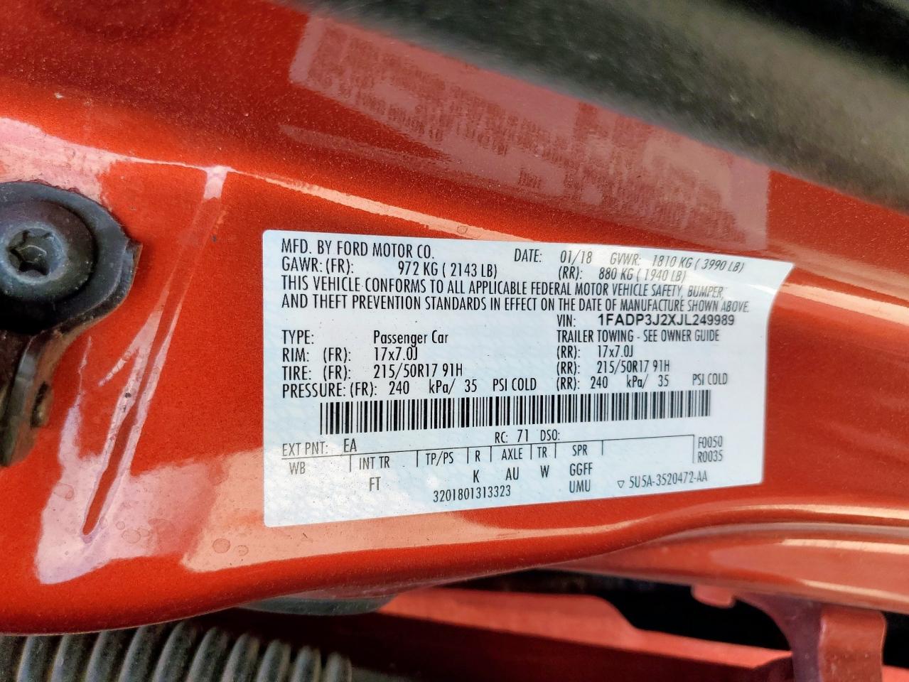 2018 Ford Focus Titanium VIN: 1FADP3J2XJL249989 Lot: 82187775