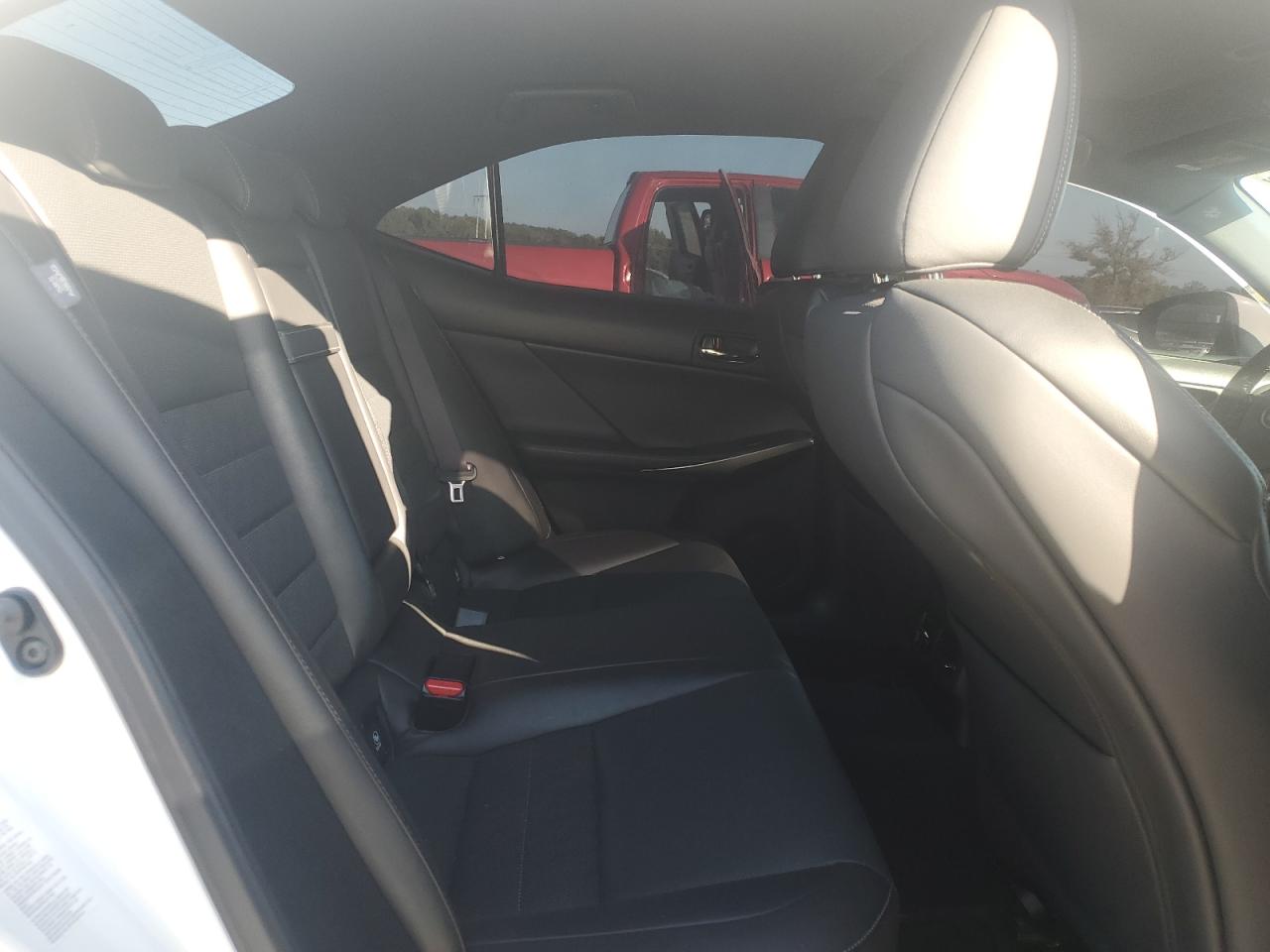 2016 Lexus Is 200T VIN: JTHBA1D21G5015688 Lot: 80464635