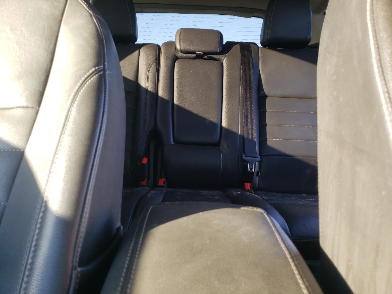 2016 Ford Escape Titanium VIN: 1FMCU0J92GUB60961 Lot: 82621455