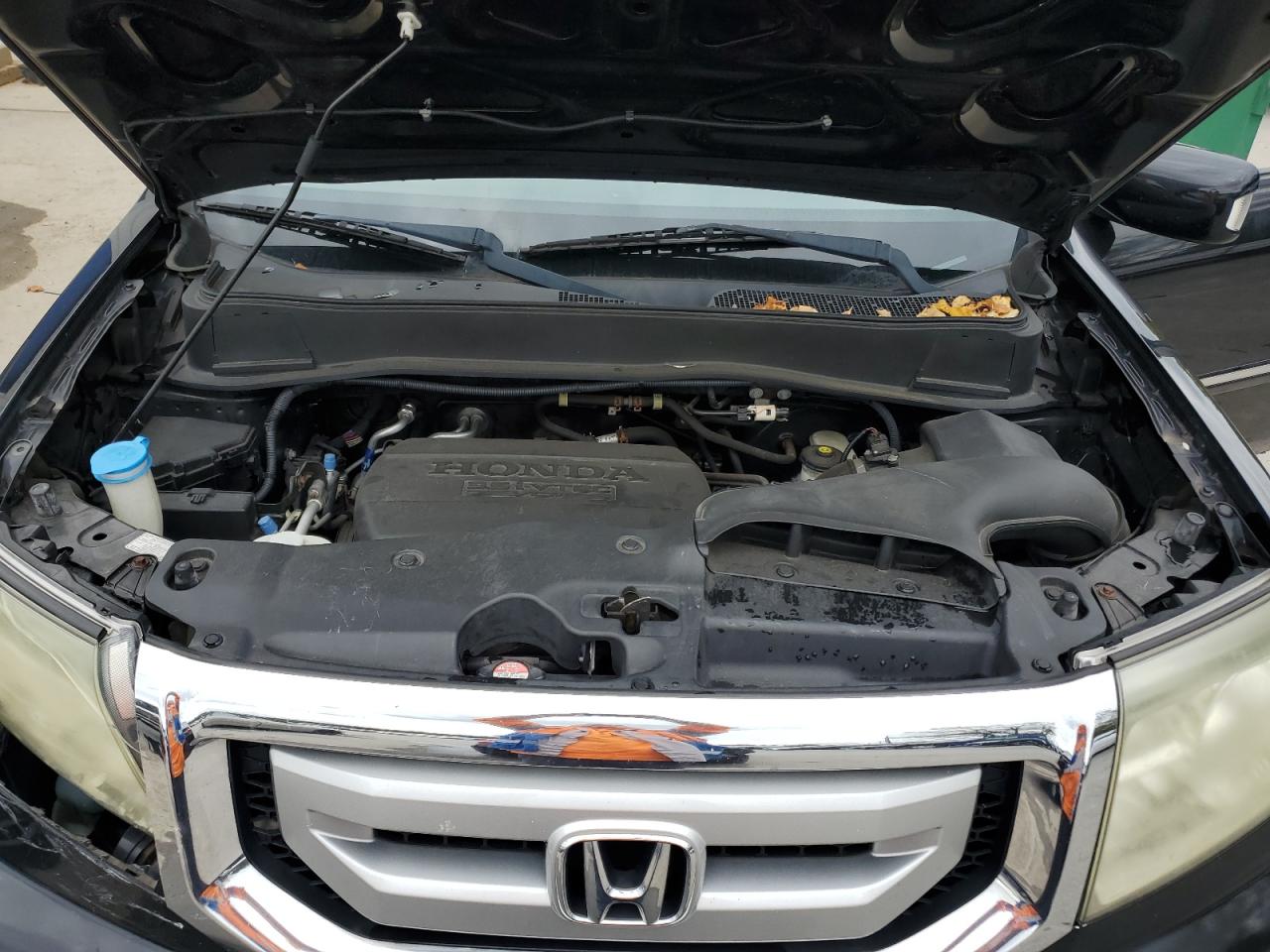 2011 Honda Pilot Touring VIN: 5FNYF4H95BB070948 Lot: 85711765