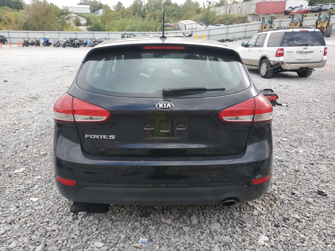 2016 Kia Forte Lx VIN: KNAFK5A85G5607723 Lot: 85868935