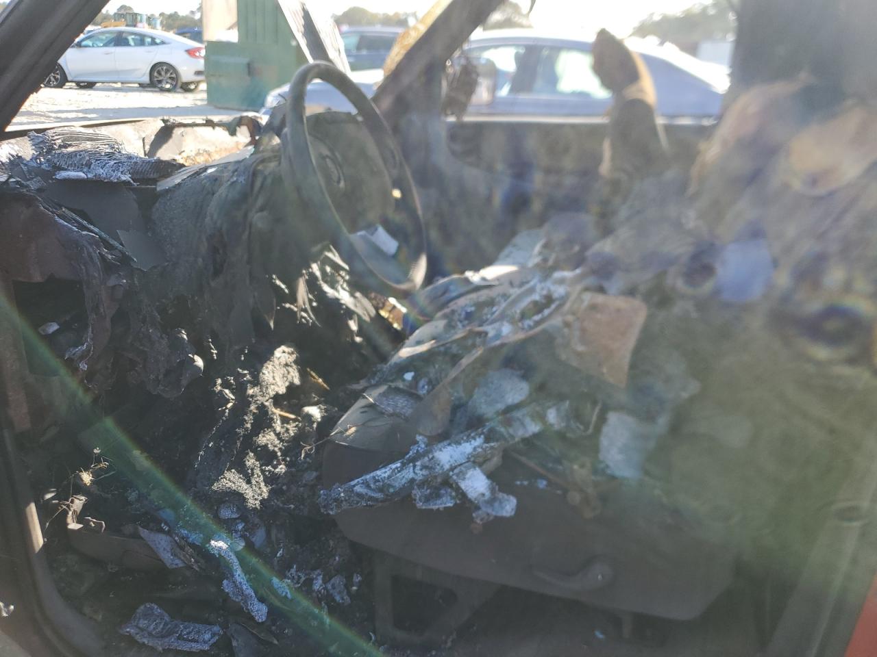 1994 Dodge Ram 1500 VIN: 1B7HF16Y3RS503950 Lot: 89710375