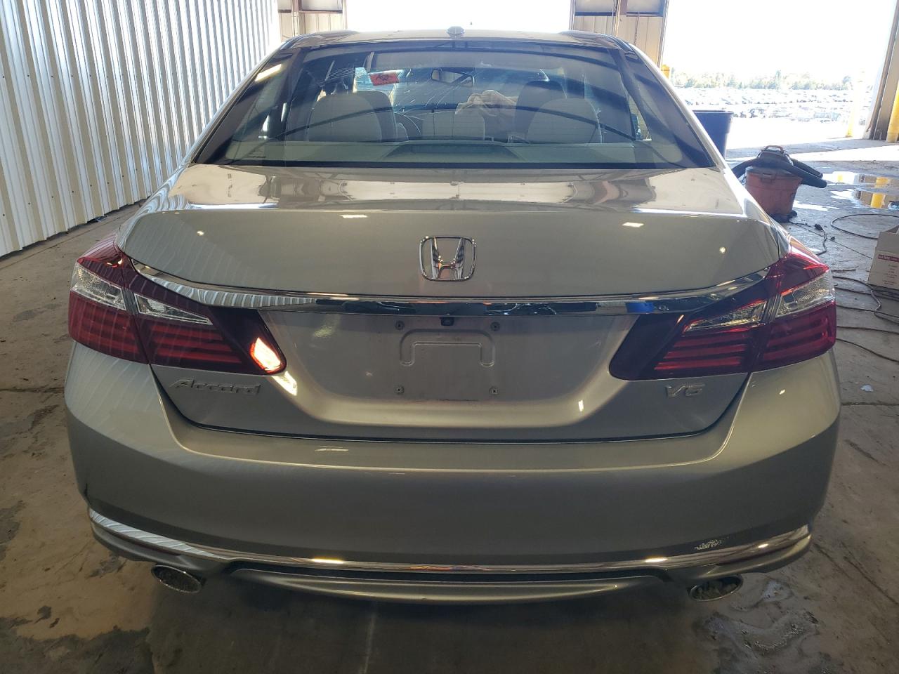 2017 Honda Accord Exl VIN: 1HGCR3F89HA039744 Lot: 86098955