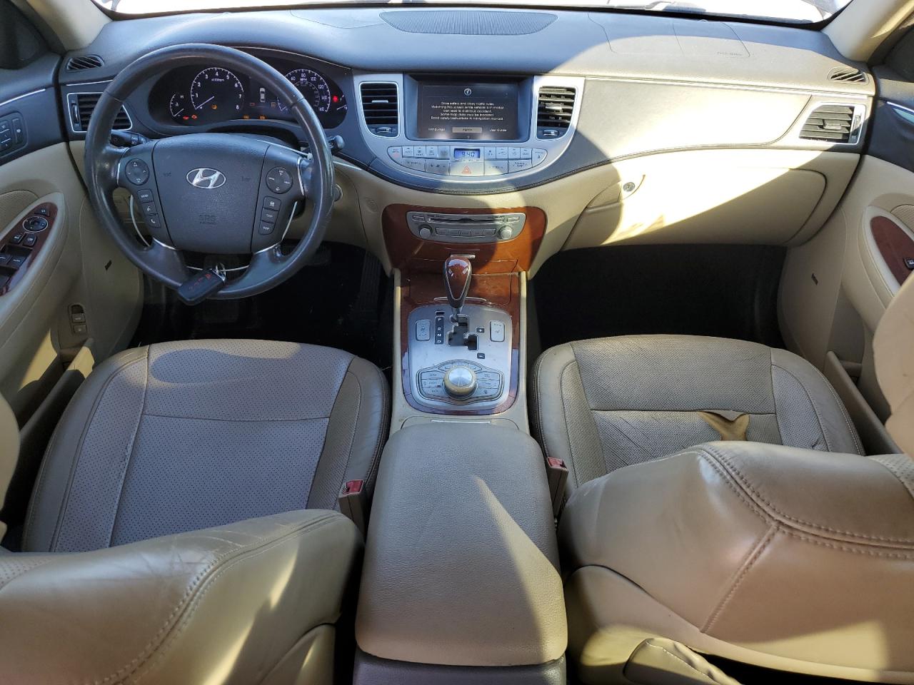 2013 Hyundai Genesis 3.8L VIN: KMHGC4DD8DU242751 Lot: 82481995