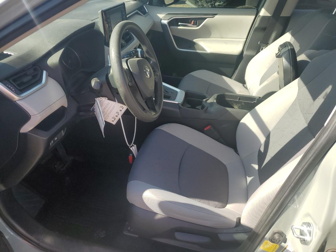 2019 Toyota Rav4 Xle VIN: JTMP1RFV0KD029903 Lot: 84955065