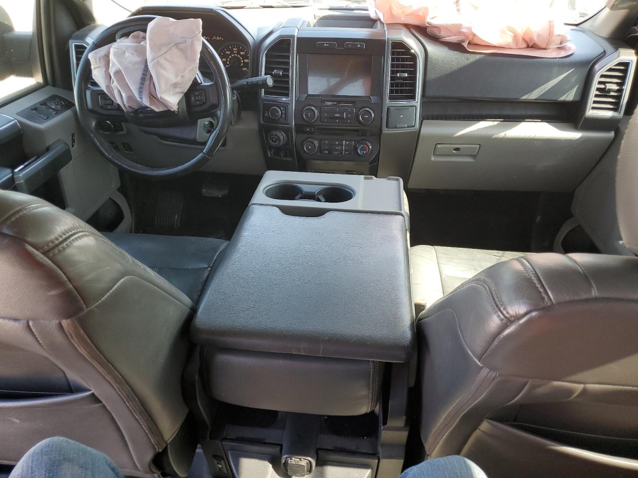 2018 Ford F150 Supercrew VIN: 1FTEW1EG2JFA15517 Lot: 82221145