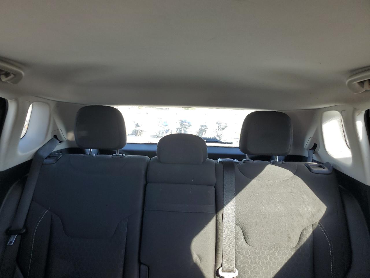 2019 Jeep Compass Sport VIN: 3C4NJCABXKT692617 Lot: 87460155