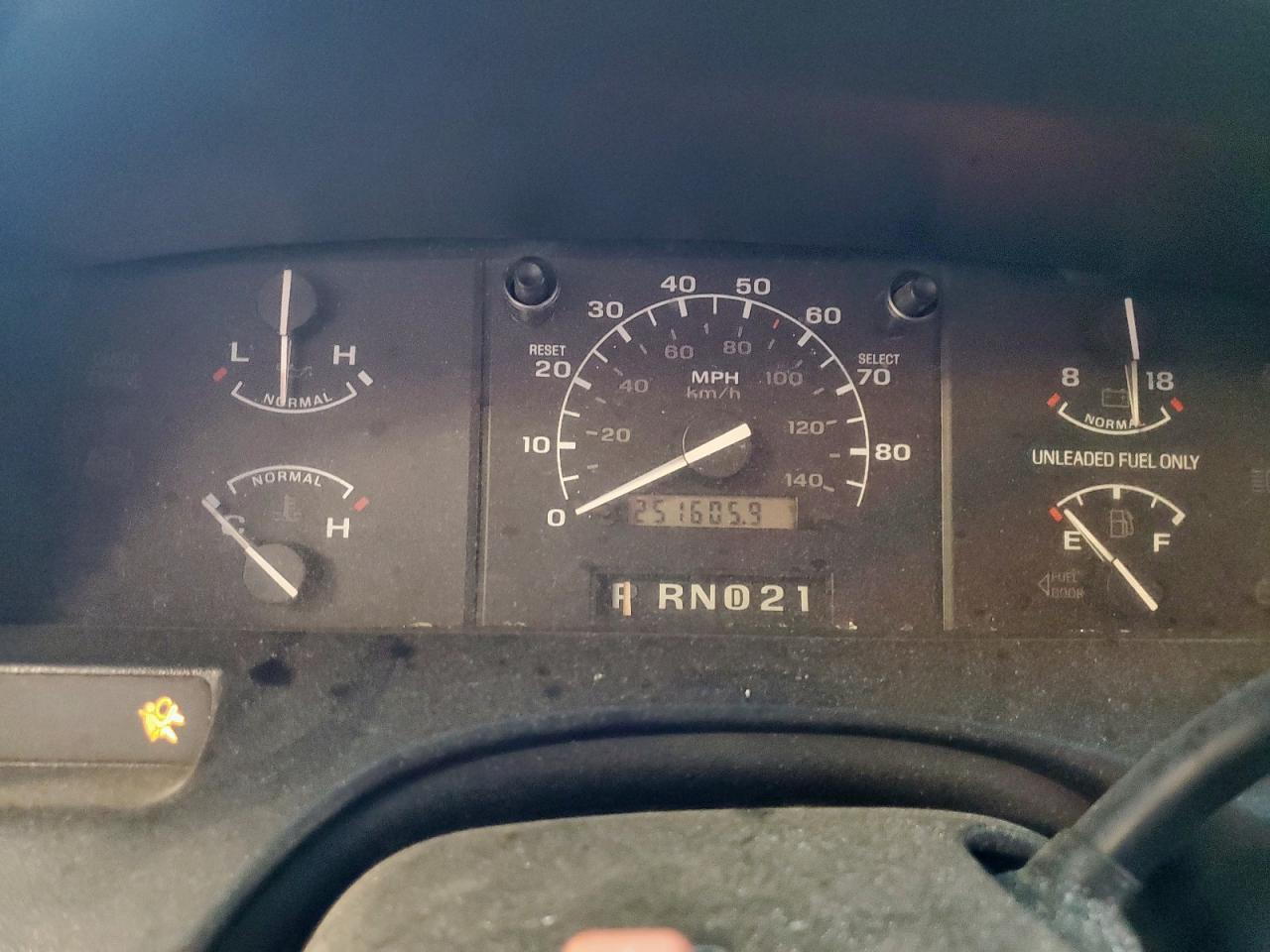 1994 Ford F150 VIN: 1FTEX14N4RKB50479 Lot: 85680335