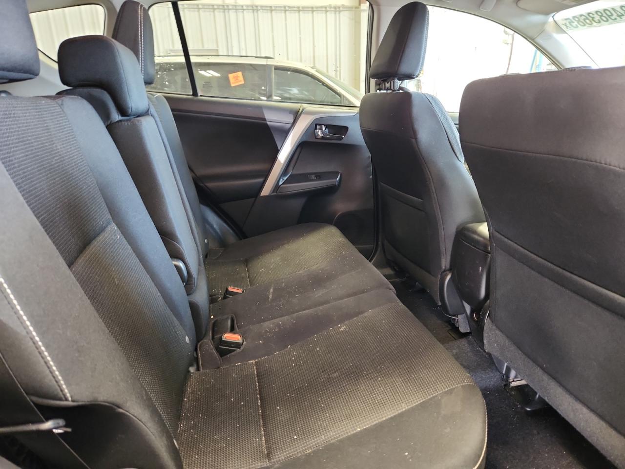 2016 Toyota Rav4 Xle VIN: 2T3RFREV6GW532387 Lot: 84983685
