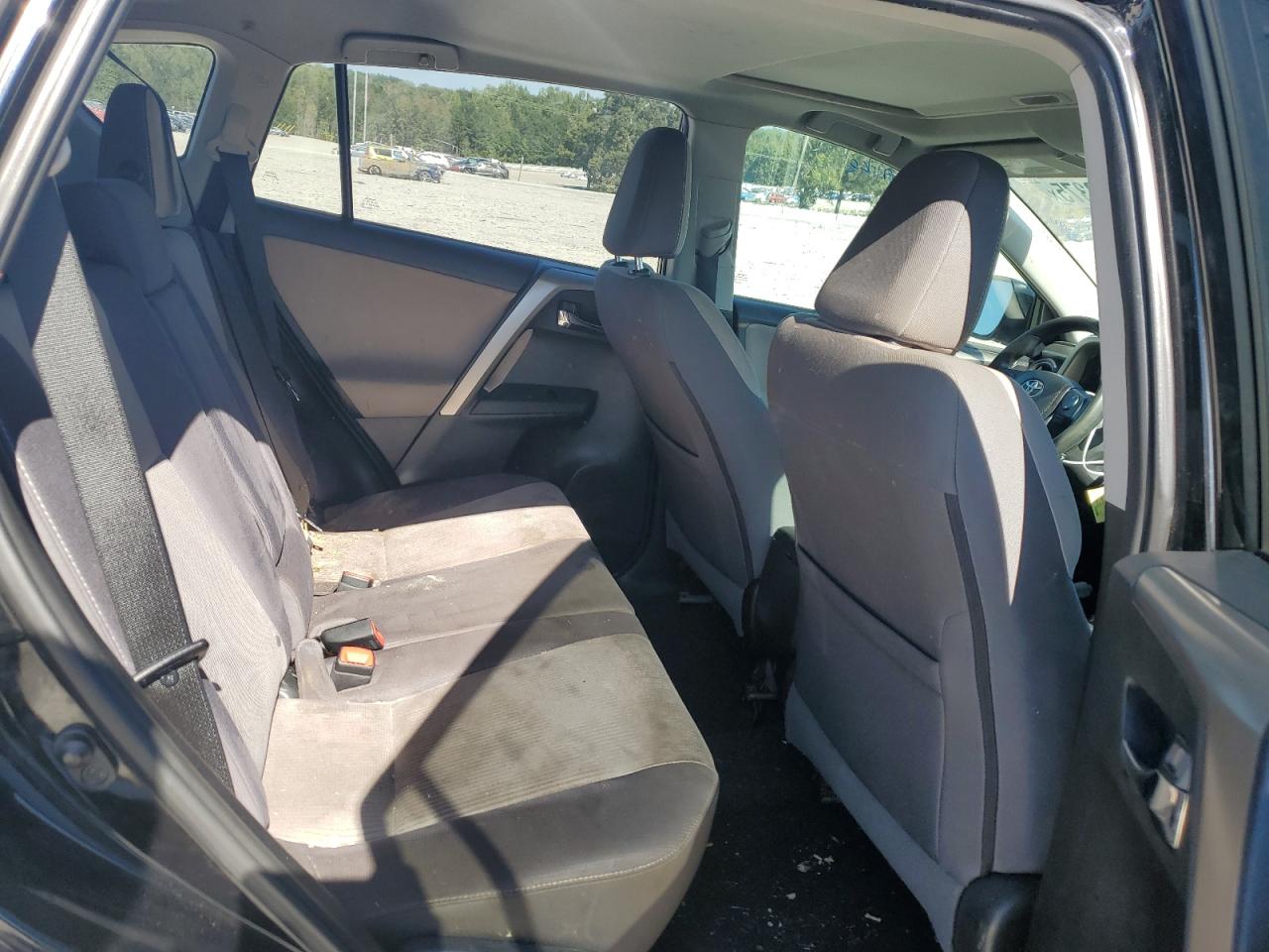 2015 Toyota Rav4 Xle VIN: 2T3WFREV6FW198251 Lot: 86092375